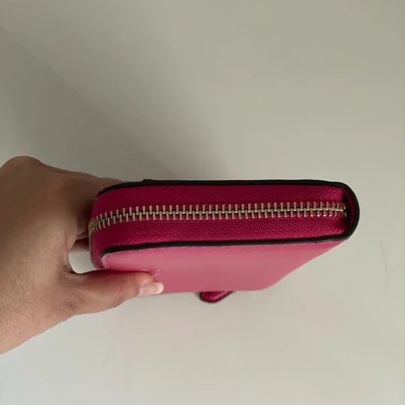SOLD AUTHENTIC!!💎👜 Kate Spade Zip Around Wallet in Pink - Picture 7 of 12